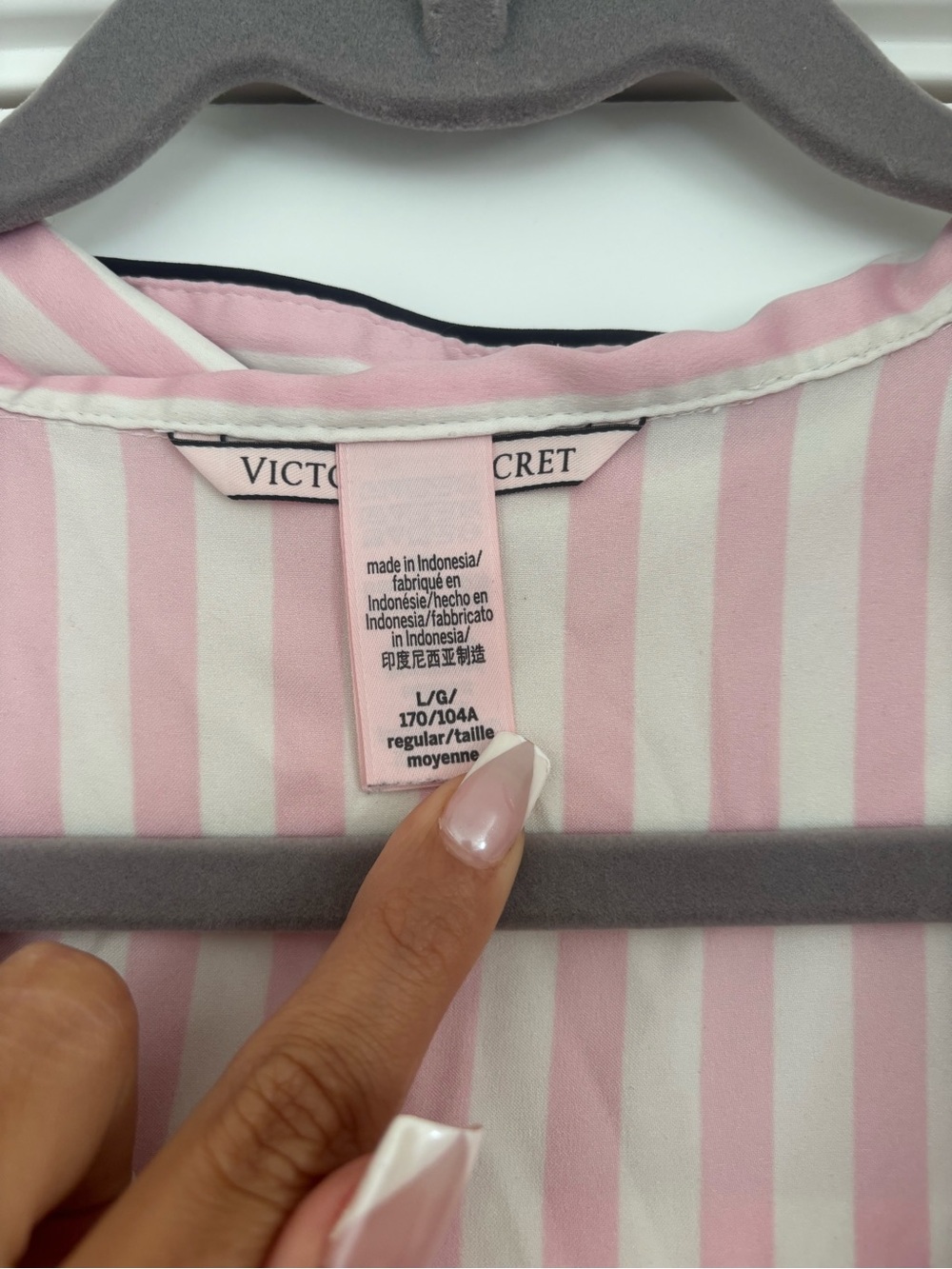 Victoria Secret Womens Pink Striped Pajama Set - Picture 4 of 10